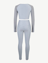 Load image into Gallery viewer, Contrast Mesh Long Sleeve 2-in-1 Cropped Yoga Set